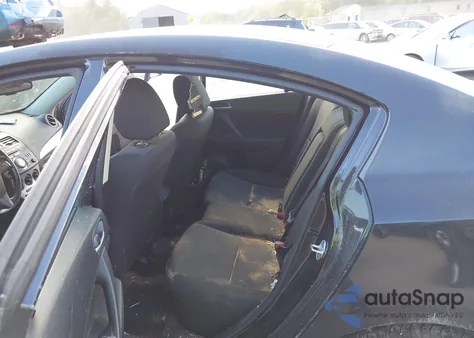 2010 Mazda Mazda3 I Touring из США, поврежденный, VIN JM1BL1SF2A1189043